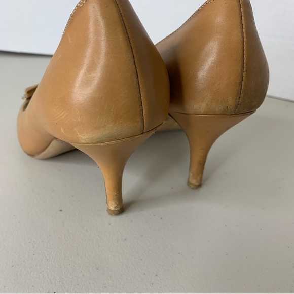 Salvatore Ferragamo Tan Brown Nude Bow Tie Front Party Pumps Heels Size 7 - Picture 14 of 16